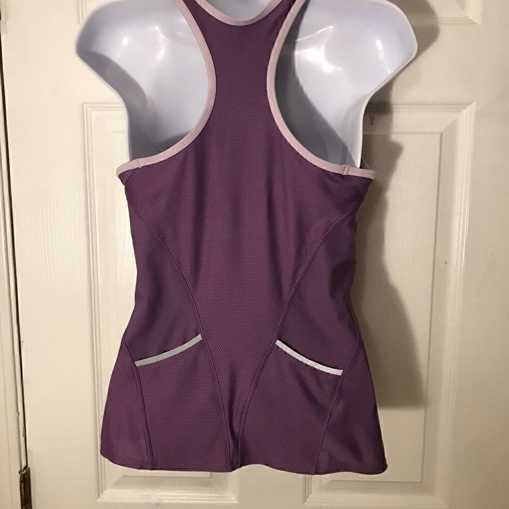 🌈Nike M Running/ Work Out Top With Bra! - Picture 6 of 7